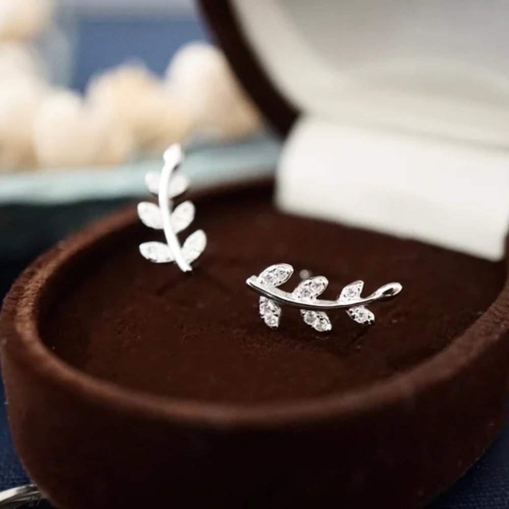 925 Sterling Silver Tiny Leaves Olive Leaf Dainty Minimalist Women Stud Earrings - Picture 3 of 5